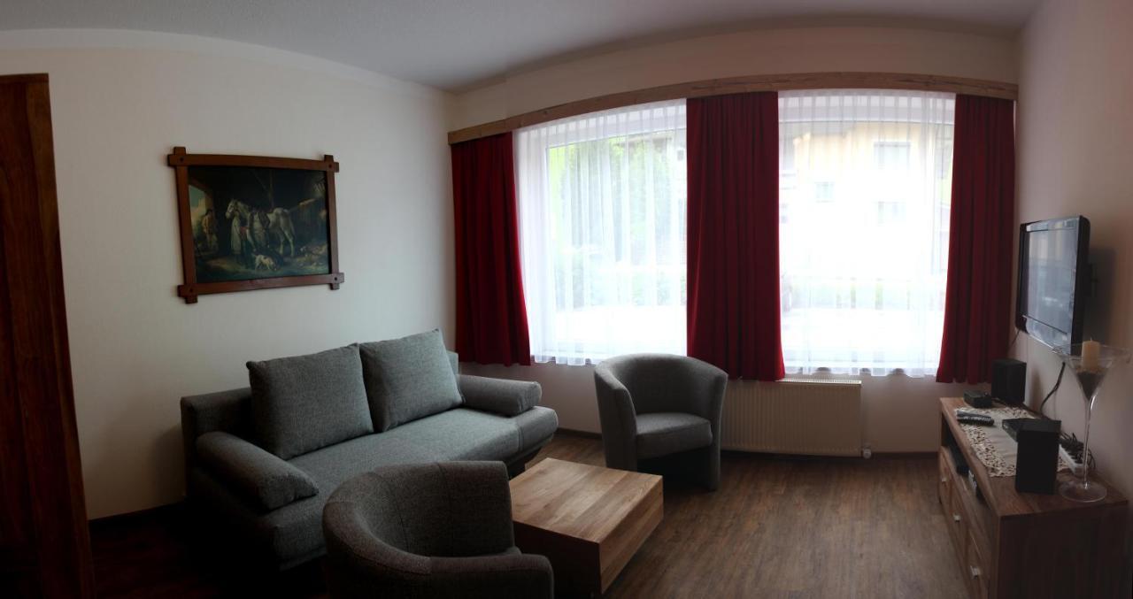 Appartement Juns Тукс Екстериор снимка